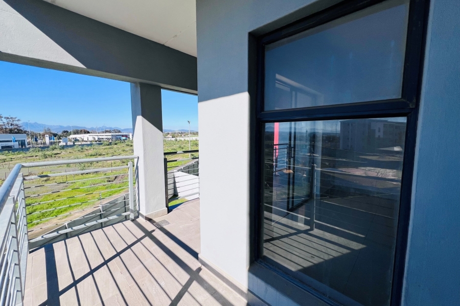 To Let 2 Bedroom Property for Rent in Langeberg Ridge Western Cape